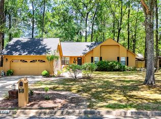 405 Muscadine Ln, Russellville, AR 72801