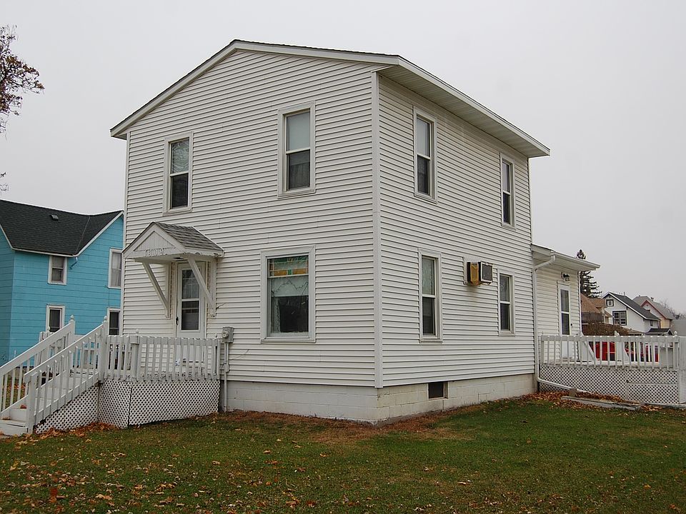 1st image of 1409 Okabena St