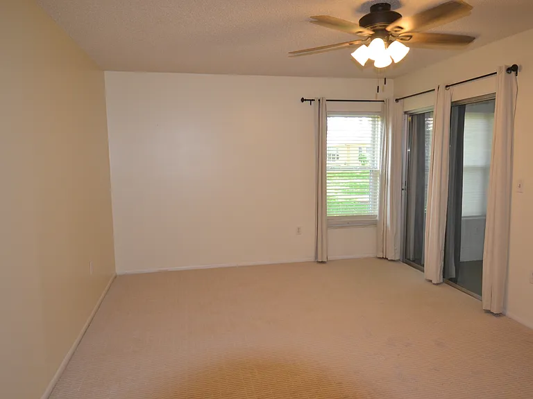 4814 Grist Mill Cir — Photo 30