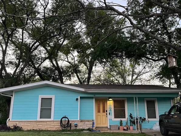 1113 Cheatham St, San Marcos, TX 78666