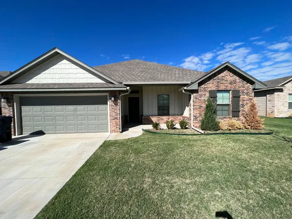 1925 Sara Vista Dr, Yukon, OK 73099