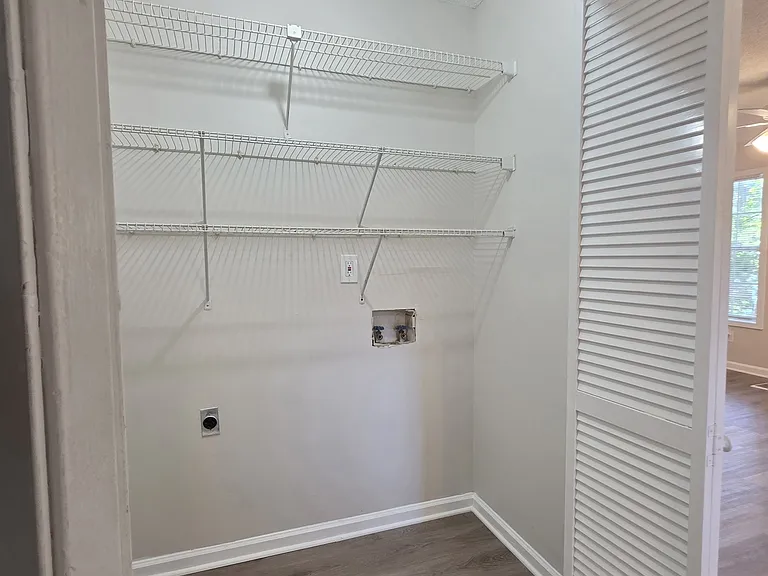 232 Hampton Dr — Photo 14