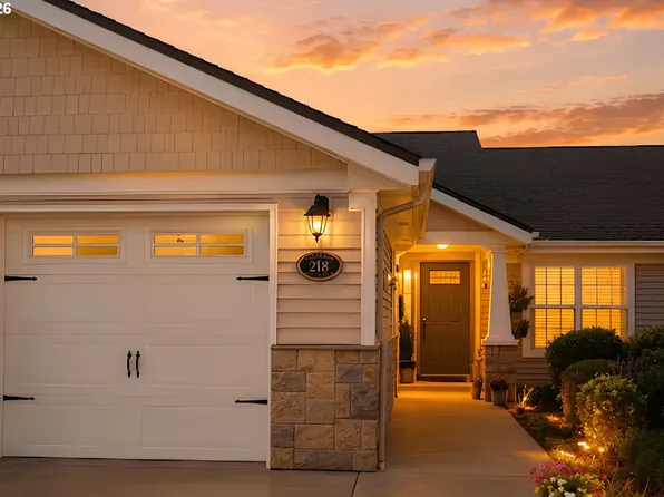 78 South Pl, Lebanon, OR 97355