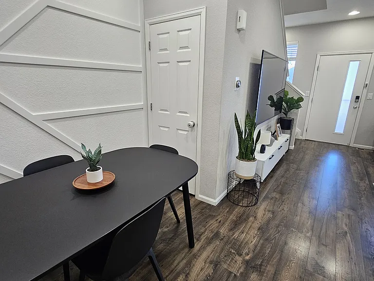 16091 E 47th Pl — Photo 7