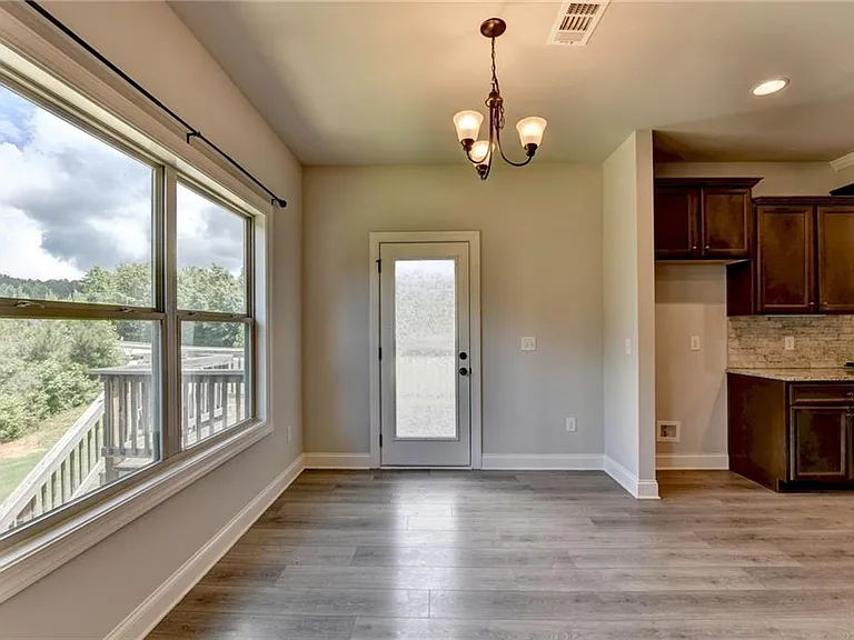 235 Bella Dr — Photo 29