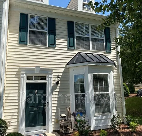 100 Xander Dr — Photo 2