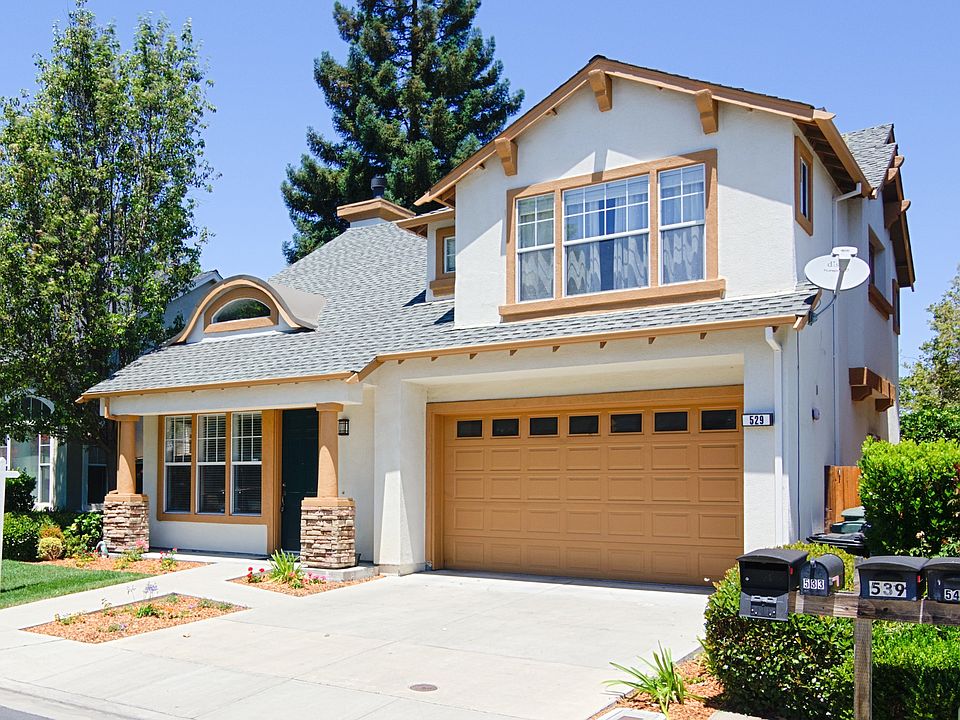 1st image of 529 Isla Vista Ter
