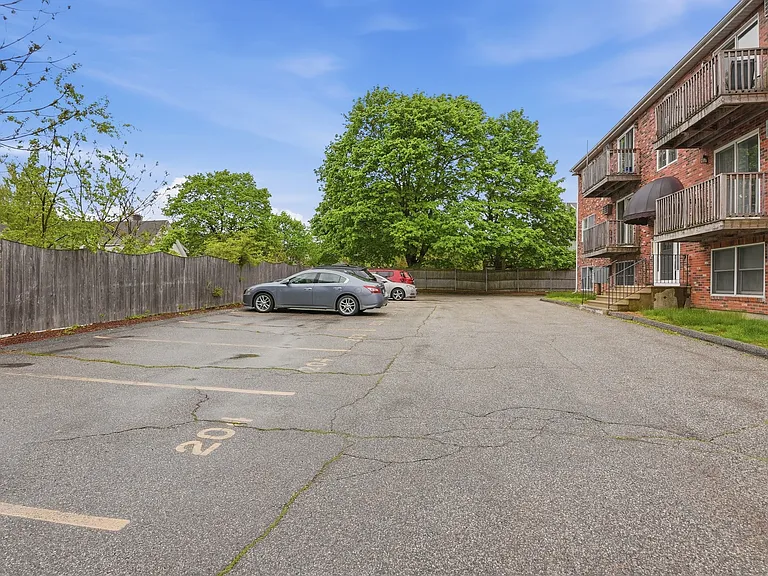 51 Alvarado Ave #204 — Photo 15