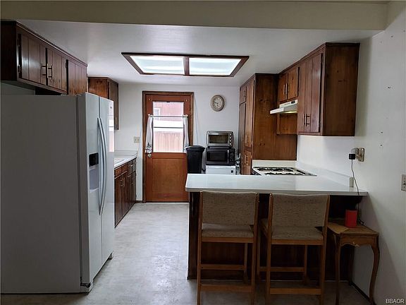 3rd image of 249 Cedar Ln