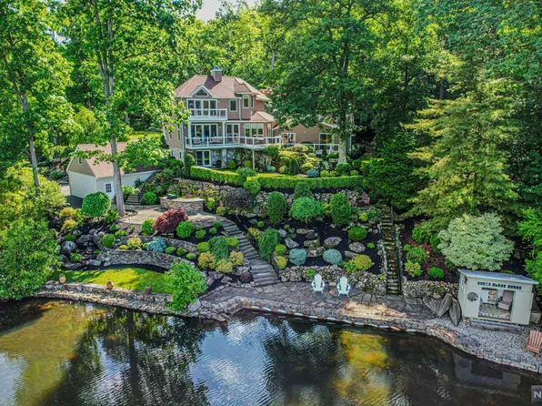 225 Cedar Lake Rd N, Denville, NJ 07834