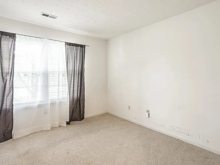 1911 Maple Park Dr — Photo 21