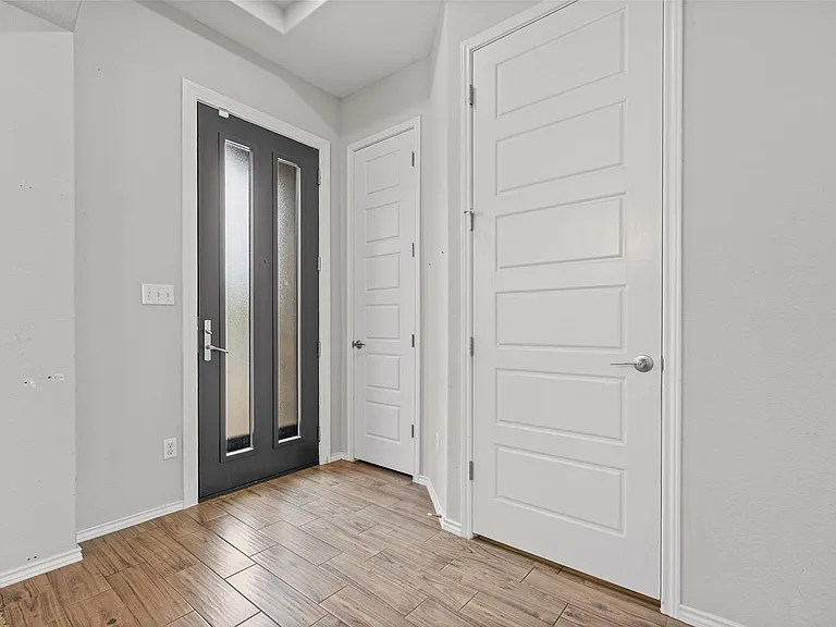 17401 Silent Harbor Loop — Photo 5