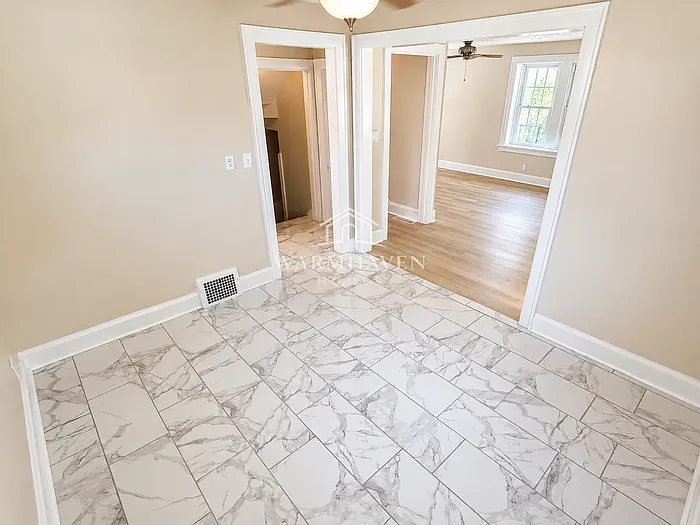 1500 Beardsley St — Photo 4
