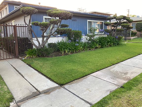 2nd image of 10425 Crenshaw Blvd