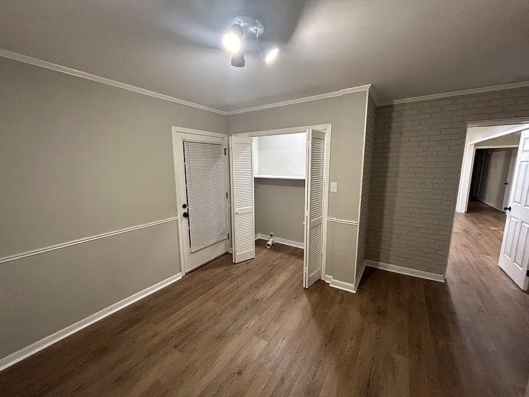 21 Robin Hood Ln — Photo 9