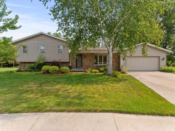 3004 Fleetway COURT, Manitowoc, WI 54220