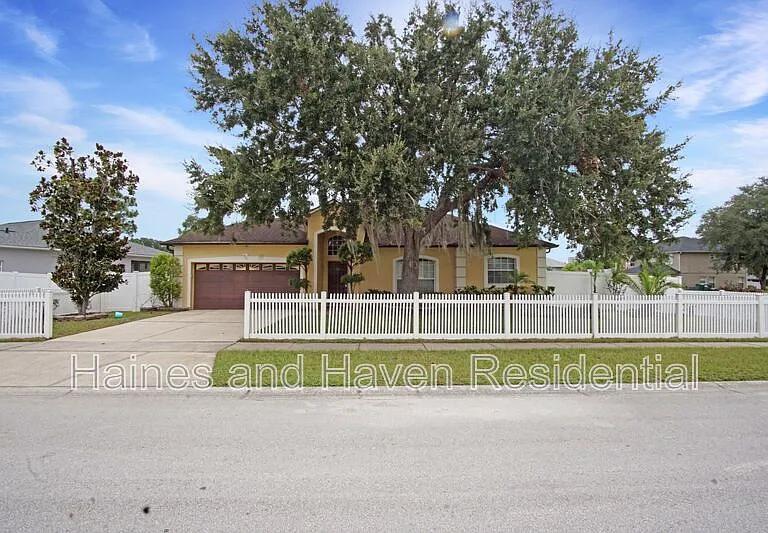 413 Marlberry Leaf Ave — Photo 1