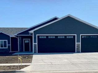 1111 Stainless St S, Aberdeen, SD 57401