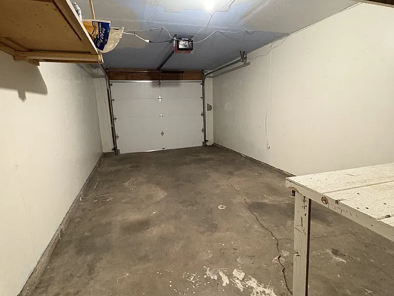 820 Bennett Ave — Photo 7
