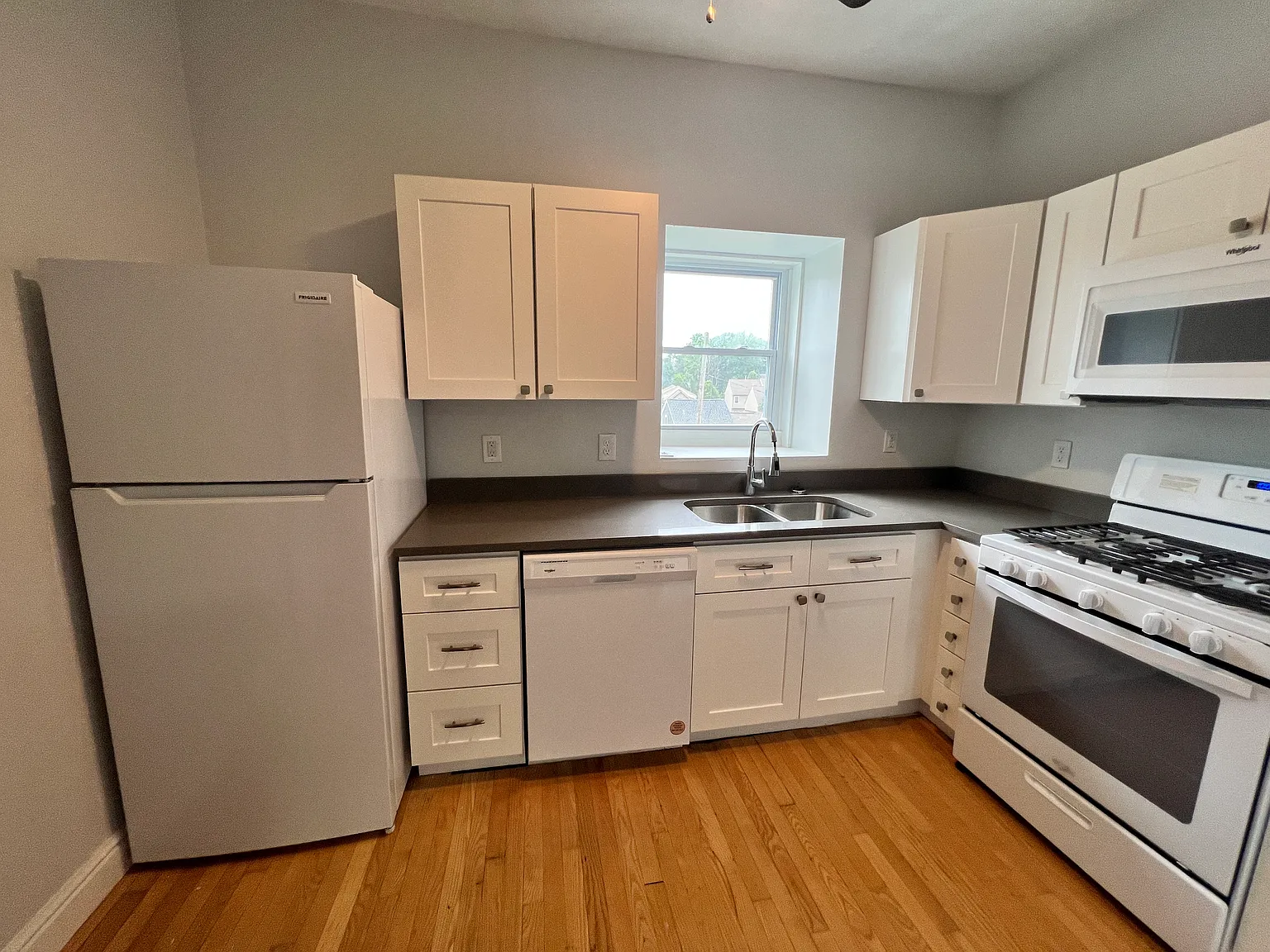 248 Plymouth Street — Photo 4