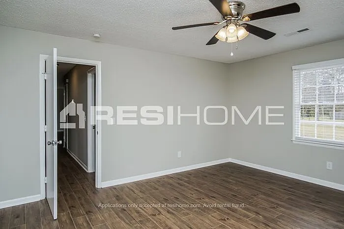 126 Greenwood Cir — Photo 10