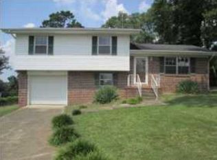 32 Lawrence Cir, Ringgold, GA 30736