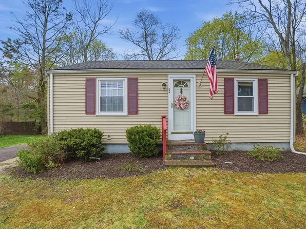 117 Pine St, Holbrook, MA 02343