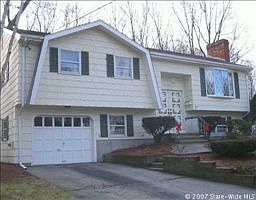 1st image of 27 Sharon Pkwy