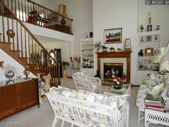 5th image of 19259 Charter Ln