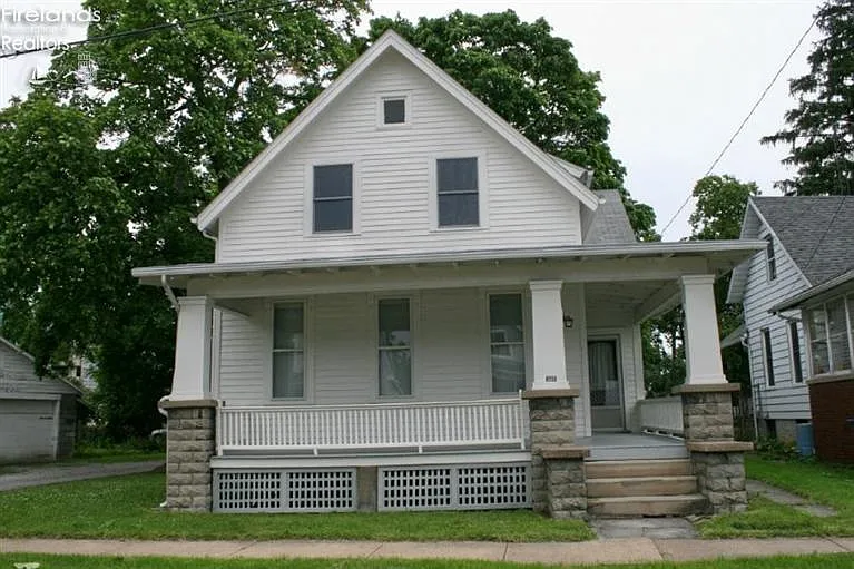 309 Bell St photo 1