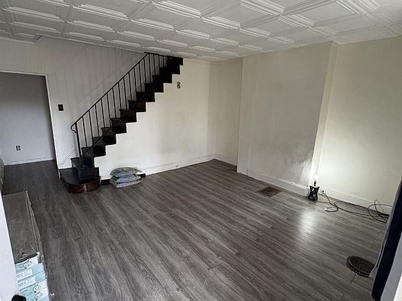 3rd image of 6074 N Norwood St