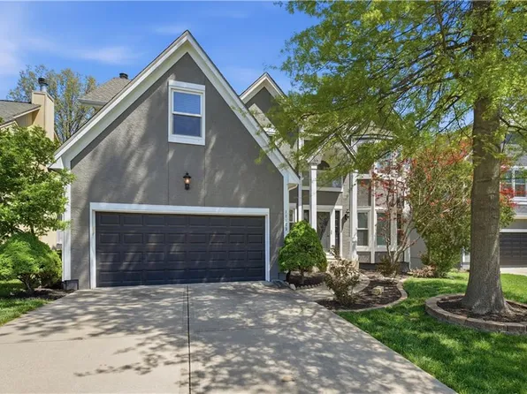 12129 Hardy St, Overland Park, KS 66213