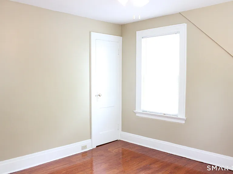 28 Cottage St #1 — Photo 8
