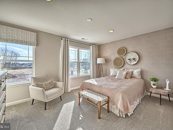 4th image of 527 Trimble A Rd