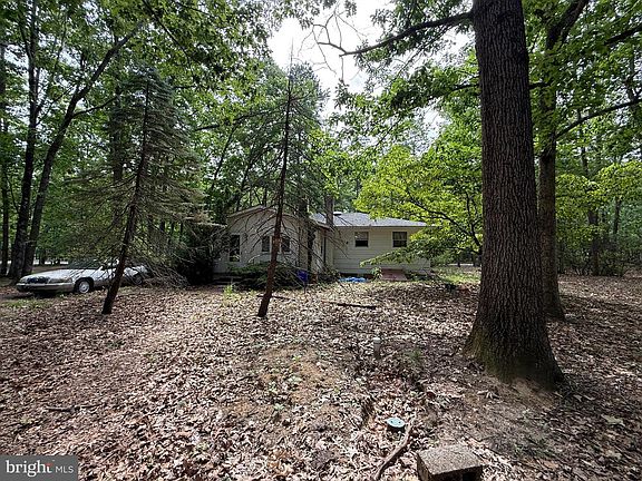 2nd image of 227 Oak Shade Rd