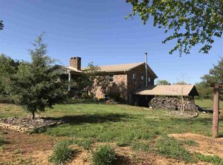 425 Harve Lewis Rd, Pikeville, TN 37367