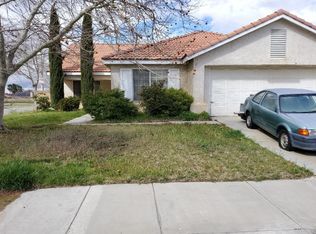 2107 Cypress St, Lancaster, CA 93535