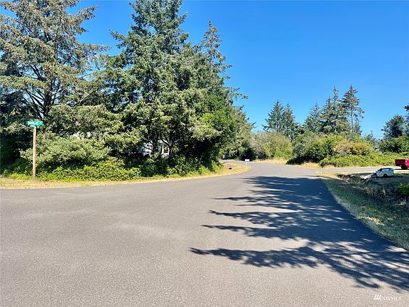 5th image of 374 Dorado Avenue SW