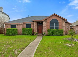 806 Bray St, Cedar Hill, TX
