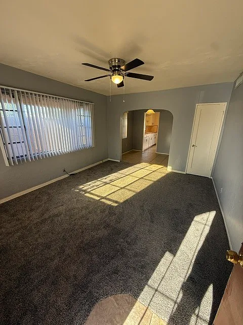 2 bed, 1.0 bath, 873 sqft, $1,000 — Photo 4