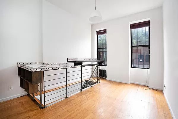 1st image of 169 E 115th St #1
