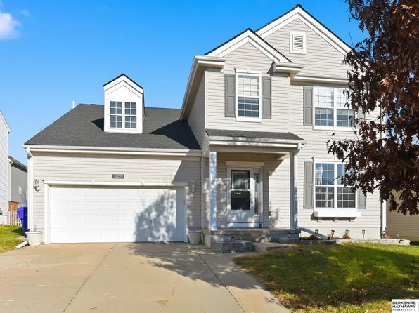 16270 Patrick Ave, Omaha, NE 68116