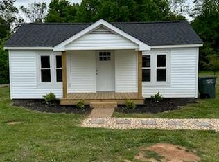 129 S Camp Heights Dr, Sparta, TN 38583
