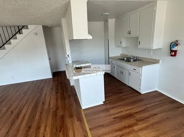 11254 S Berendo Ave Unit 8, Los Angeles, CA 90044