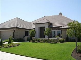 1855 E Clubhouse Dr, Fresno, CA