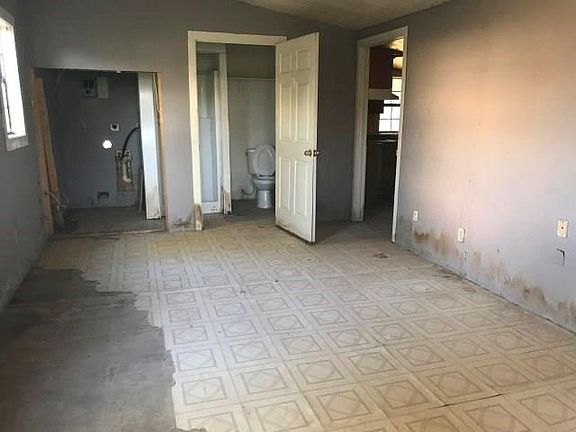 2nd image of 3575 N Treadway Ave
