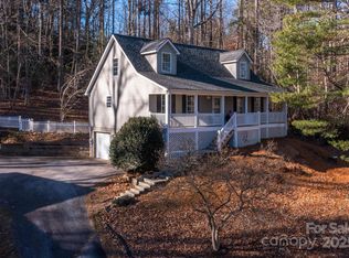 182 White Stone Ln, Hendersonville, NC 28791