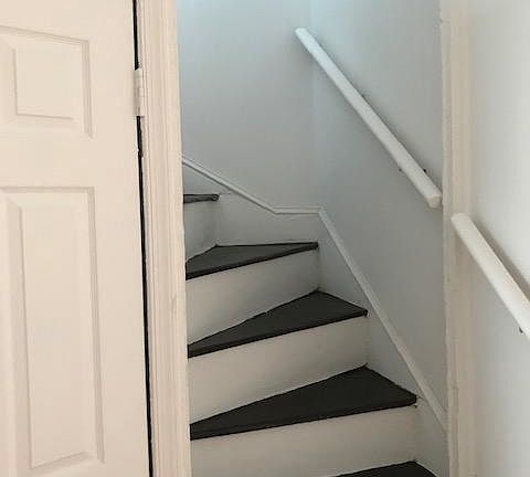 2nd image of 1130 S Alder St