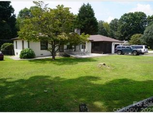 2706 Connelly Springs Rd, Granite Falls, NC 28630