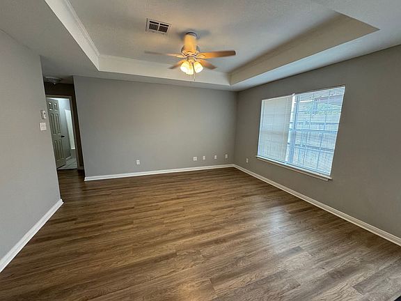 2nd image of 10237 Hyacinth Ln #B